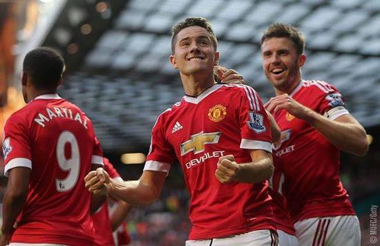 政风格广受 政风格广受